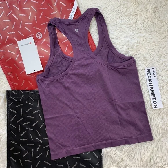 ❌Lululemon SWIFTLY TECH RACERBACK TANK TOP 2.0 *RACE LENGTH 
Color Grape Thistle - Picture 4 of 4